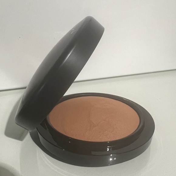 MAC MINERALIZE SKINFINISH NATURAL FACE POWDER - Picture 3 of 6
